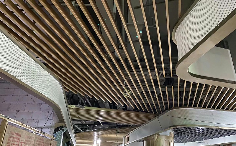 漫樂城項(xiàng)目@鋁方通