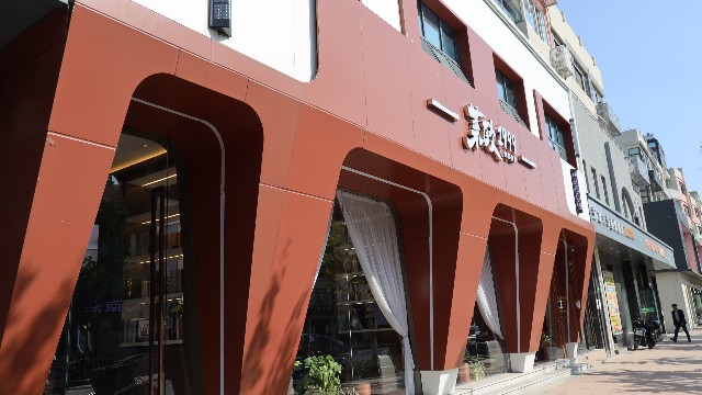 門頭鋁單板選擇哪家好-青湖路工程案例