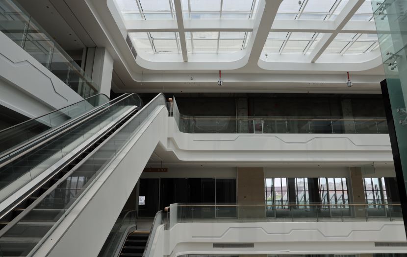 浦東祝橋天和商業(yè)廣場(chǎng)案例@造型鋁單板